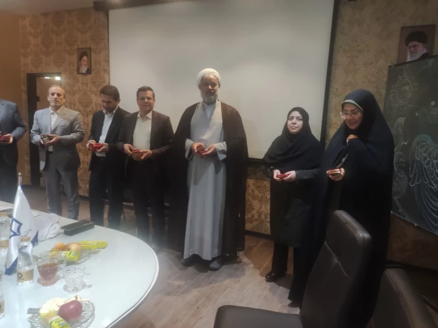 نشست سرپرستان سراهای دانشجویی دانشگاه با علی اکبر کجباف و هیات همراه