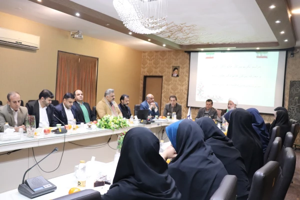 مراسم تکریم سرکار خانم دکتر اکرمی و معارفه سرکار خانم دکتر جلیل آبکنار سرپرست پردیس فاطمه زهرا (س) اصفهان