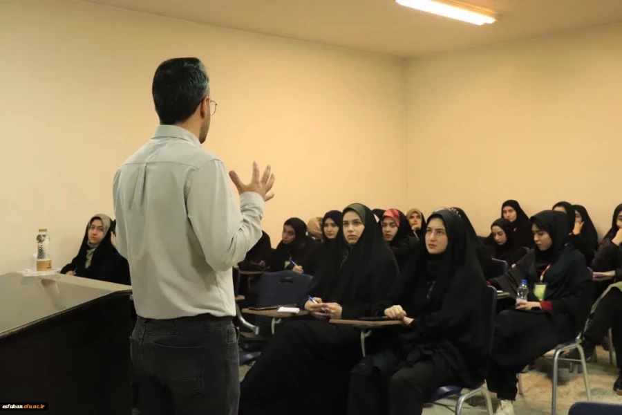 برگزاری کارگاه های آموزشی جشنواره رویش، رسش، حرکت