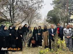 آیین کاشت نهال به مناسبت هفته درختکاری در پردیس فاطمه زهرا س برگزار شد