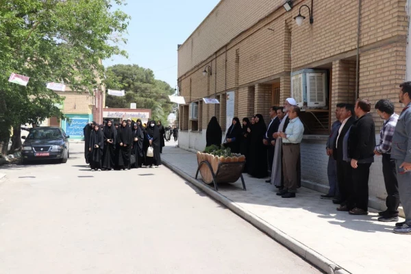 راهپیمایی دانشجو معلمان پردیس فاطمه زهرا (س) اصفهان در حمایت از مردم مظلوم و بی دفاع غزه 