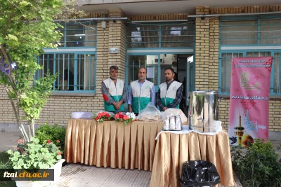 پردیس فاطمه زهرا س اصفهان

سفره پربرکت حضرت علی بن موسی الرضا علیه السلام