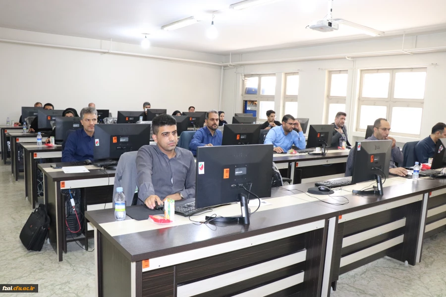 برگزاری آزمون متقاضیان اعزام به خارج معلمان آموزش و پرورش  در دانشگاه فرهنگیان فاطمه زهرا(س) اصفهان 