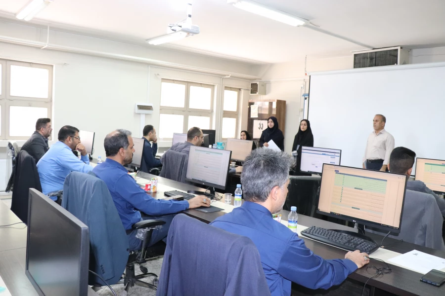 برگزاری آزمون متقاضیان اعزام به خارج معلمان آموزش و پرورش  در دانشگاه فرهنگیان فاطمه زهرا(س) اصفهان 