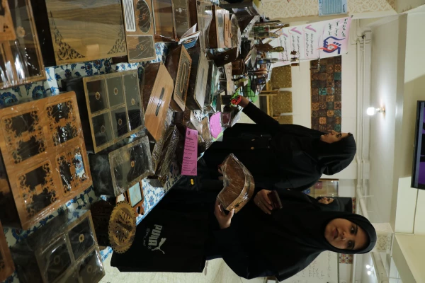 گزارش تصویری و  افتتاح نمایشگاه دستاوردهای  ناشنوایان در پردیس فاطمه زهرا س اصفهان