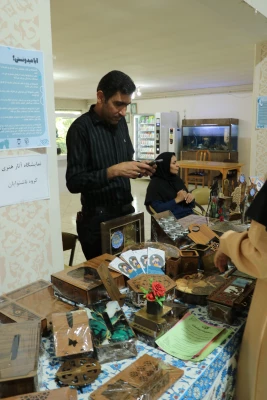 گزارش تصویری و  افتتاح نمایشگاه دستاوردهای  ناشنوایان در پردیس فاطمه زهرا س اصفهان