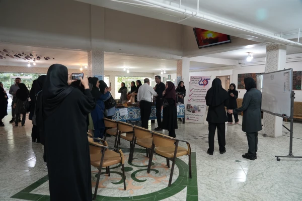 گزارش تصویری و  افتتاح نمایشگاه دستاوردهای  ناشنوایان در پردیس فاطمه زهرا س اصفهان