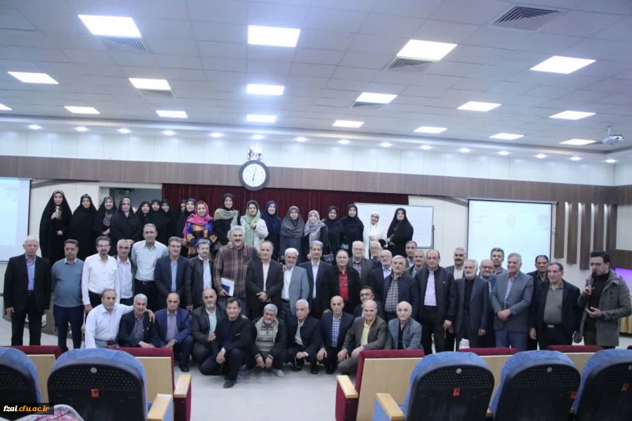مراسم انتخابات کانون بازنشستگان دانشگاه فرهنگیان اصفهان همراه با تقدیر از جمعی از بازنشستگان دانشگاه