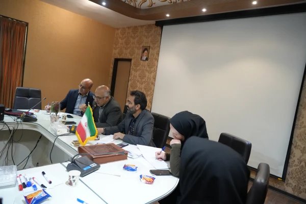 بررسی مشکلات و پرسش و پاسخ با سرپرستان خوابگاه 