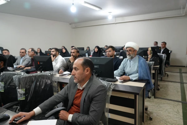 نشست تخصصی کارشناسان شاهد و ایثارگر 31 استان
