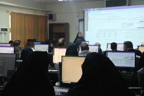 نشست تخصصی کارشناسان شاهد و ایثارگر 31 استان
