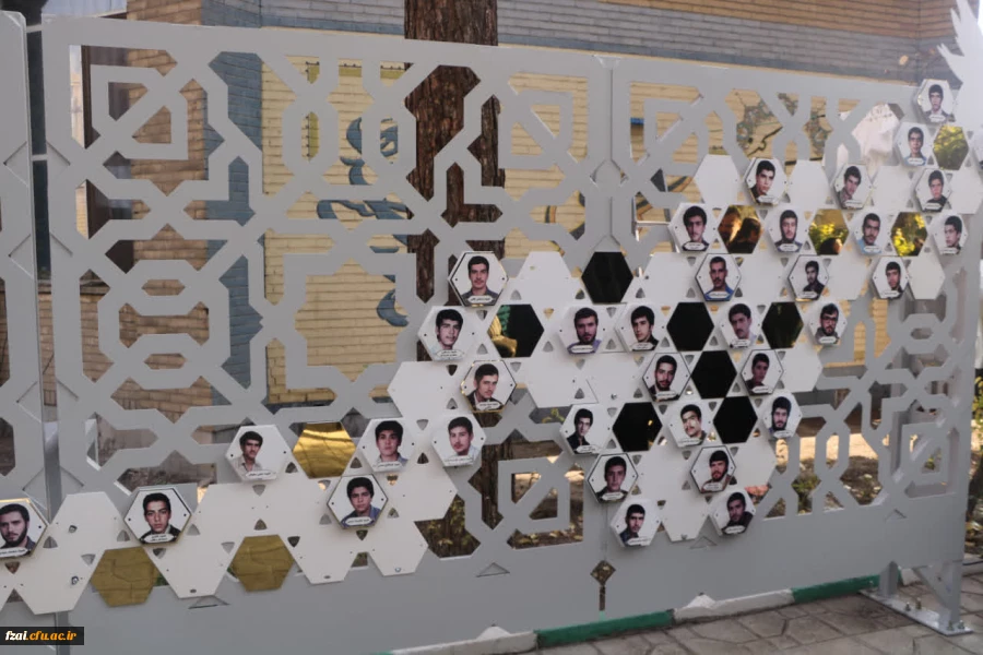  در آستانه برگزاری نخستین اجلاسیه شهدای دانشجومعلم استان اصفهان انجام شد؛

 برگزاری آیین رونمایی از یادمان شهدای دانشجومعلم استان #اصفهان در پردیس فاطمة الزهرا سلام الله علیها

این آیین با حضور حمیدرضا ابراهیمی، معاون فرهنگی و تربیتی دانشگاه فرهنگیان،