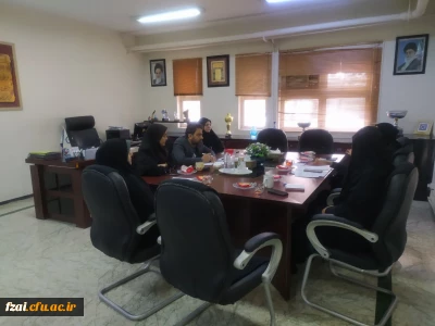 جلسه کمیته فرهنگی دانشکده علوم تربیتی حضرت فاطمه زهرا س

جلسه کمیته فرهنگی دانشکده که به منظور بررسی و هماهنگی برنامه های فرهنگی دی ماه