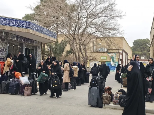 گزارش تصویری کاروان زیارتی دانشجومعلمان دختر دانشگاه فرهنگیان اصفهان