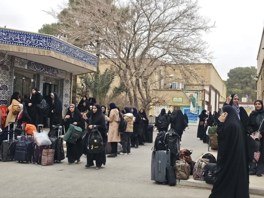 گزارش تصویری کاروان زیارتی دانشجومعلمان دختر دانشگاه فرهنگیان اصفهان